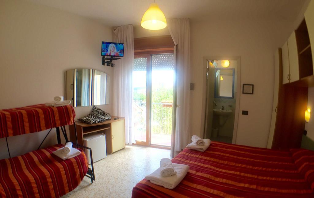 Hotel Mehari Riccione Kamer foto